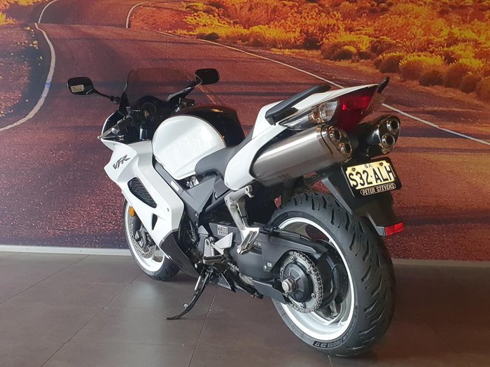 2011 Honda VFR800Fi VFR White