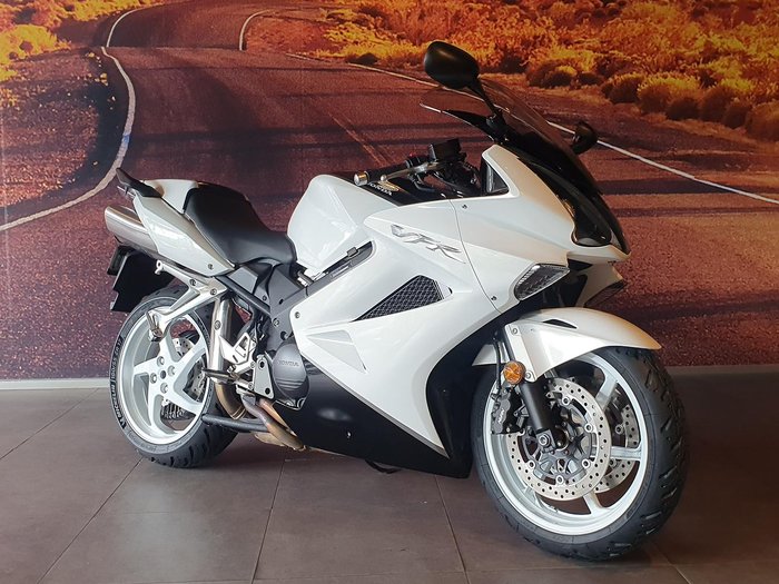 2011 Honda VFR800Fi VFR White