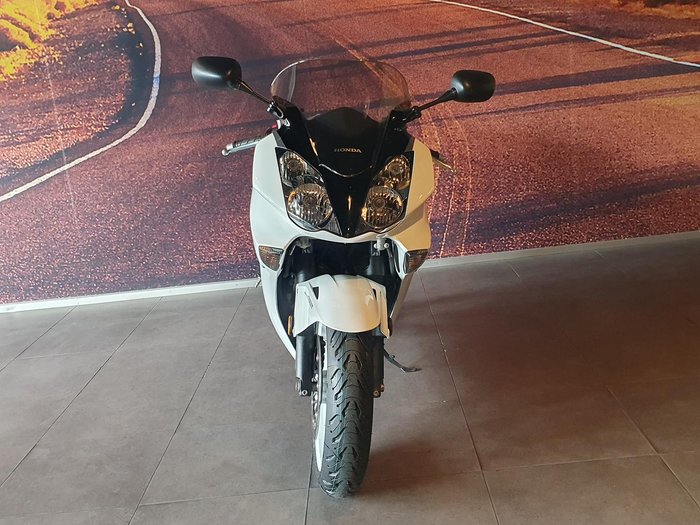2011 Honda VFR800Fi VFR White