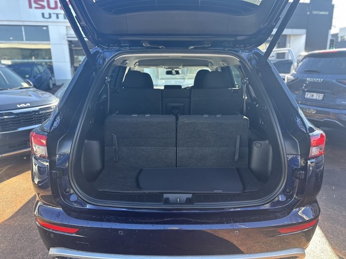 2022 Mitsubishi Outlander LS