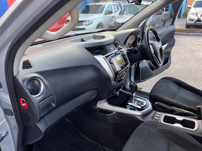 2017 Nissan Navara ST D23 Series 2 4x2 Brilliant Silver