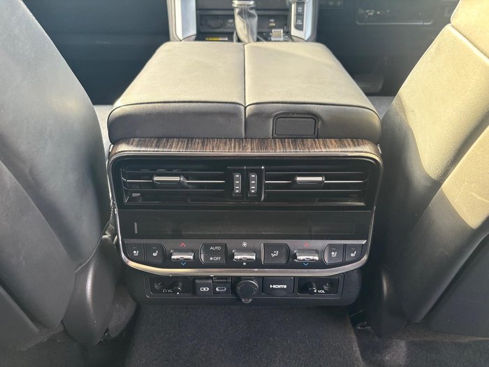 2021 Toyota Landcruiser Sahara