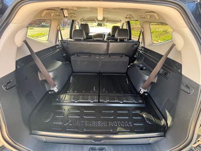 2021 Mitsubishi Pajero Sport GLS