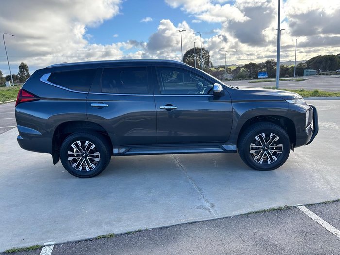 2021 Mitsubishi Pajero Sport GLS