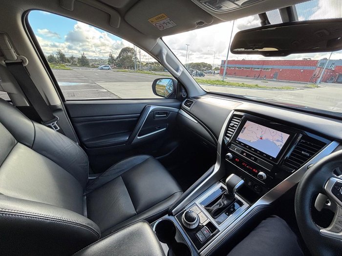 2021 Mitsubishi Pajero Sport GLS