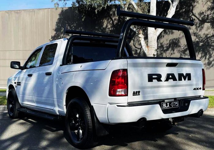 2021 RAM 1500 Express RamBox DS MY21 4X4 Dual Range Bright White