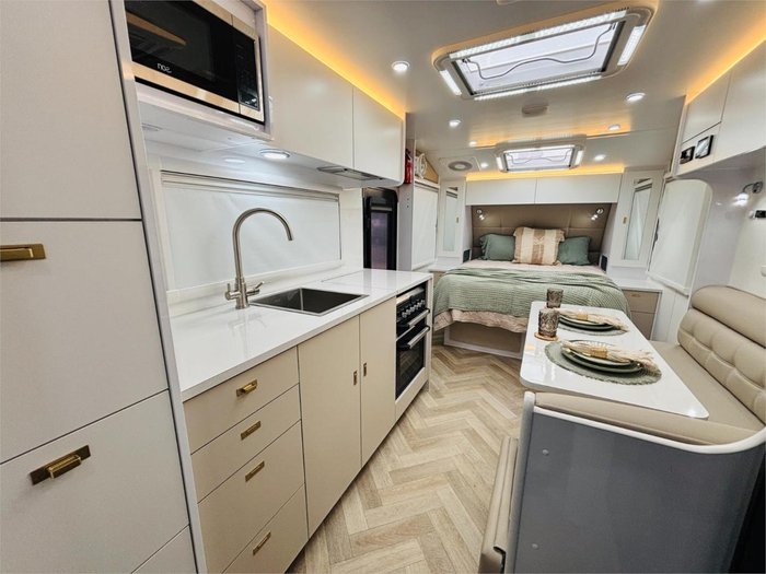 2025 Wonderland RV Amaroo 21Ft Large Ensuite Layout