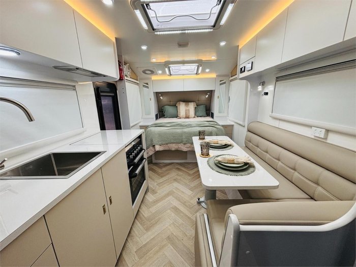 2025 Wonderland RV Amaroo 21Ft Large Ensuite Layout