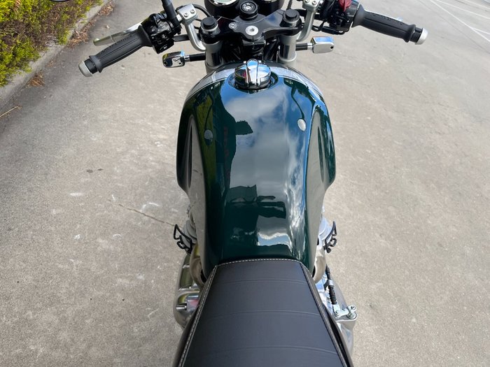 2025 Royal Enfield INTERCEPTOR 650 E5 CUSTOM Green
