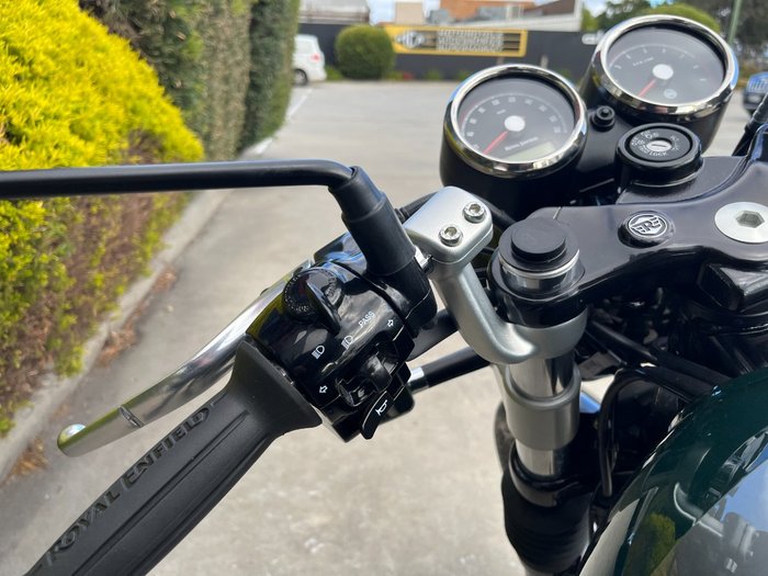 2025 Royal Enfield INTERCEPTOR 650 E5 CUSTOM Green