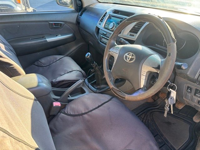 2012 TOYOTA HILUX
