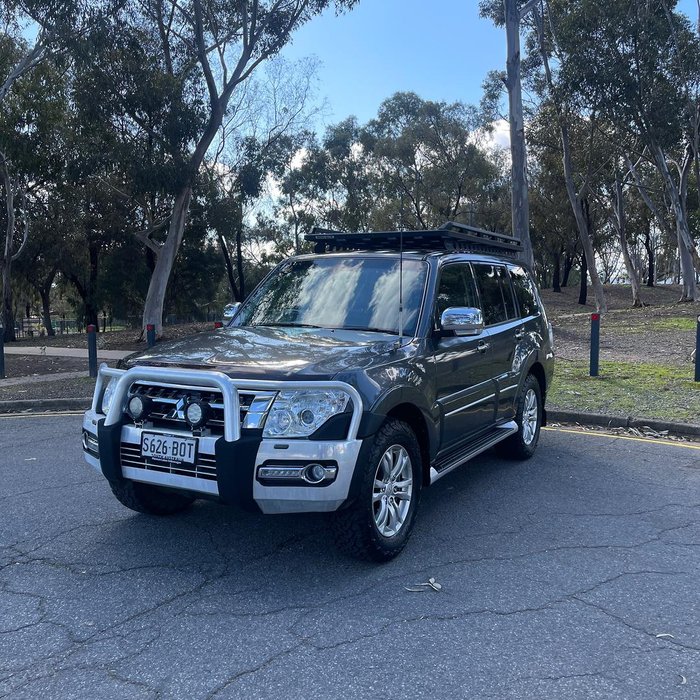 2017 Mitsubishi Pajero Exceed