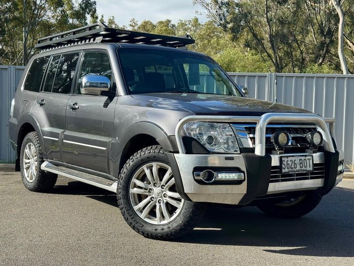 2017 Mitsubishi Pajero Exceed