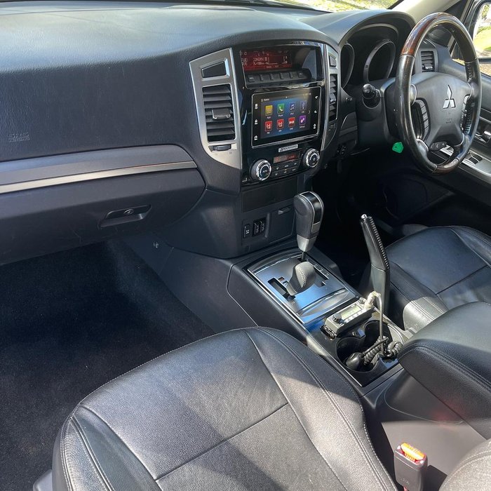 2017 Mitsubishi Pajero Exceed