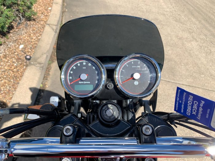 2022 Royal Enfield INTERCEPTOR 650 E5 CLASSIC CANYON RED