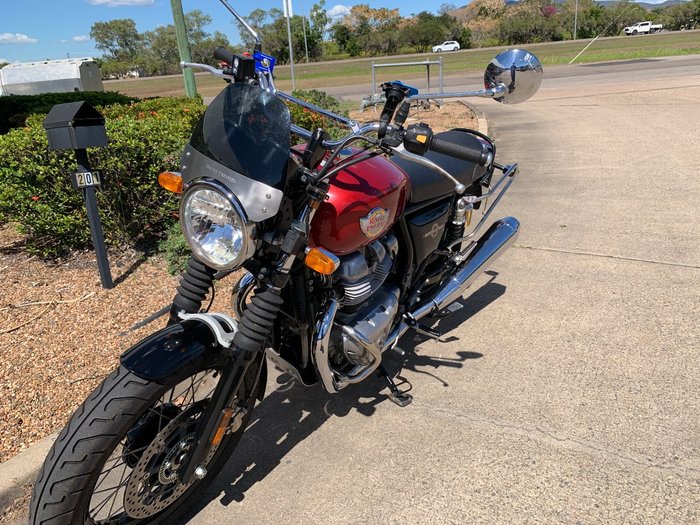 2022 Royal Enfield INTERCEPTOR 650 E5 CLASSIC CANYON RED