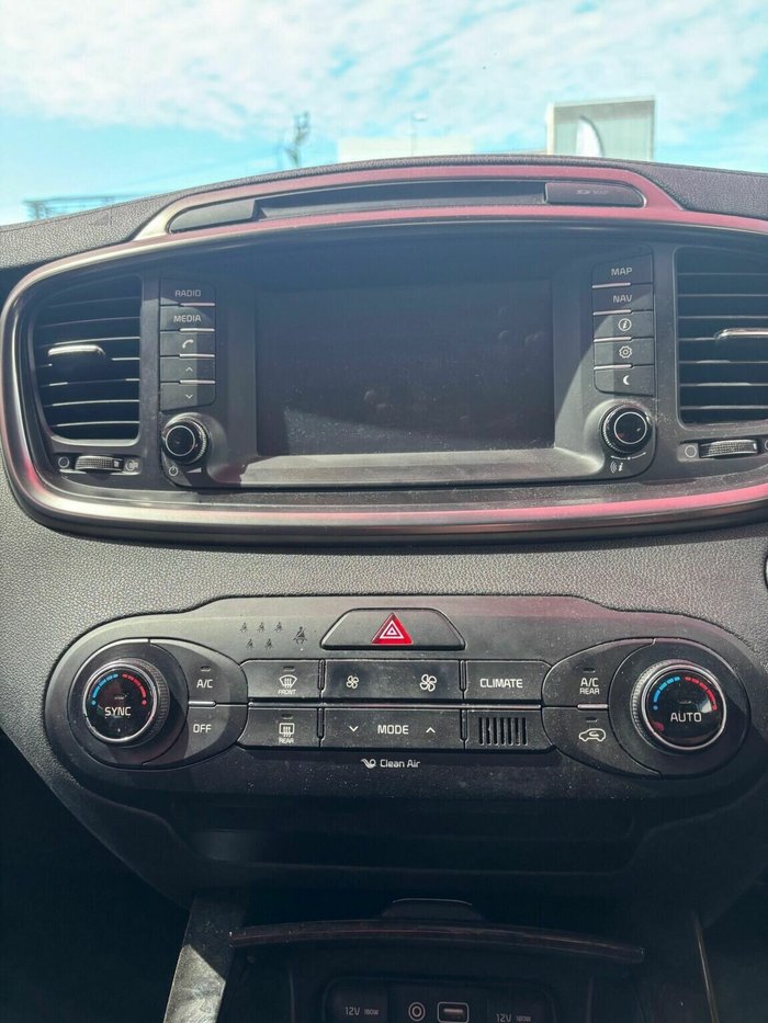 2016 Kia Sorento SLi