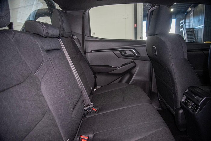 2025 Isuzu D-MAX X-RIDER