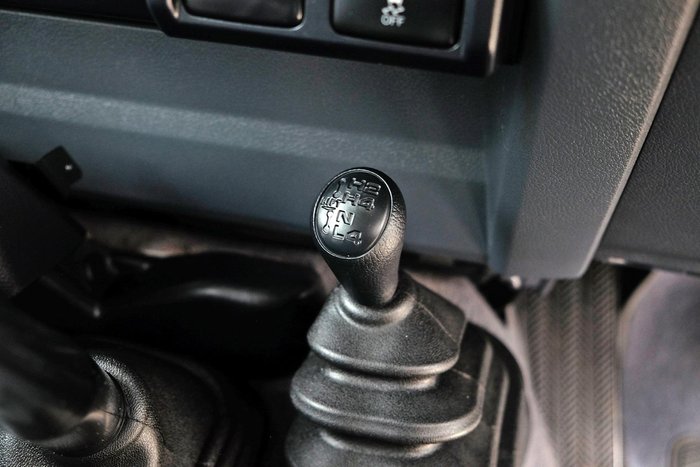 2019 Toyota Landcruiser GXL VDJ76R 4X4 Dual Range French Vanilla