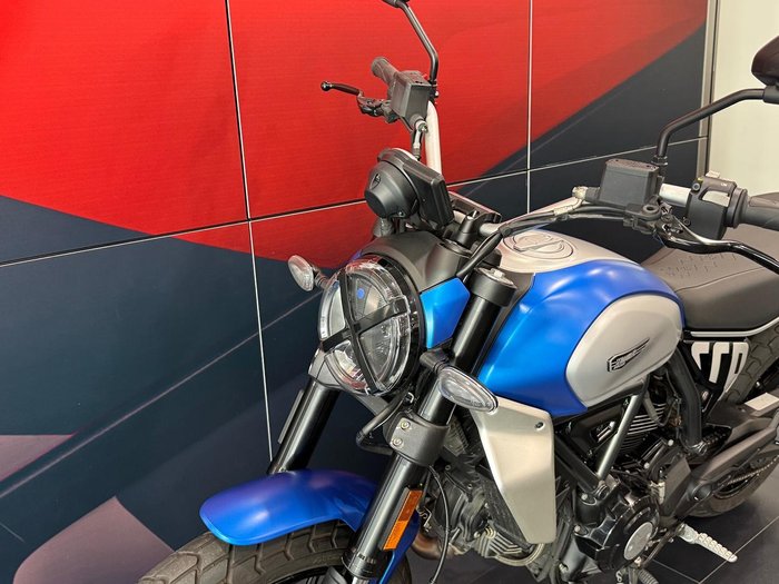 2024 Ducati Scrambler ICON Scrambler Blue
