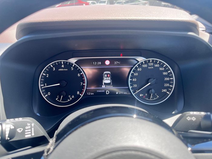 2025 Nissan X-TRAIL ST