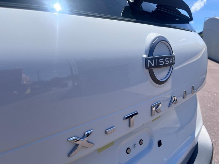 2025 Nissan X-TRAIL ST