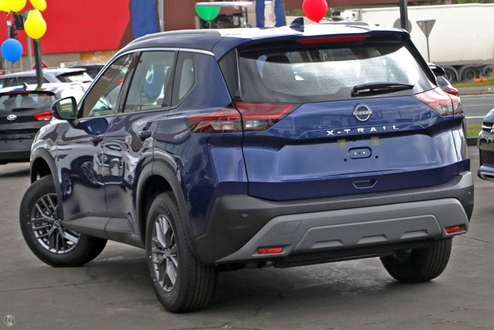 2025 Nissan X-TRAIL ST