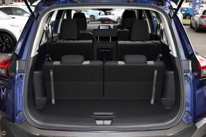 2025 Nissan X-TRAIL ST