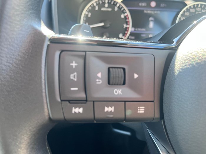 2025 Nissan X-TRAIL ST