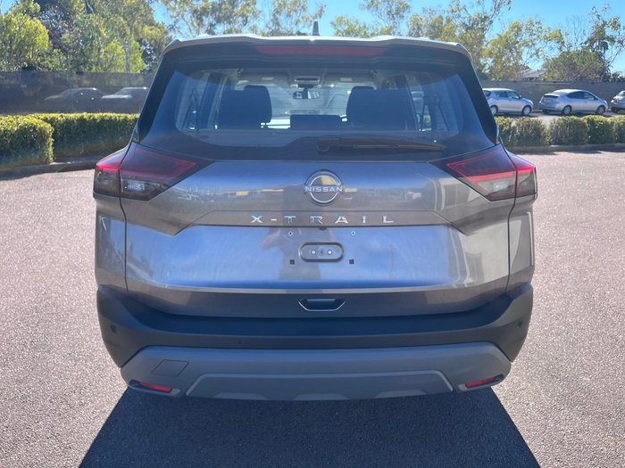 2025 Nissan X-TRAIL ST