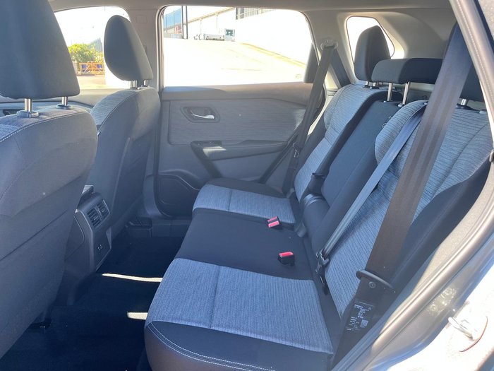2025 Nissan X-TRAIL ST