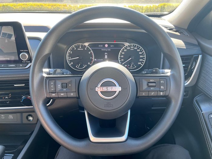 2025 Nissan X-TRAIL ST