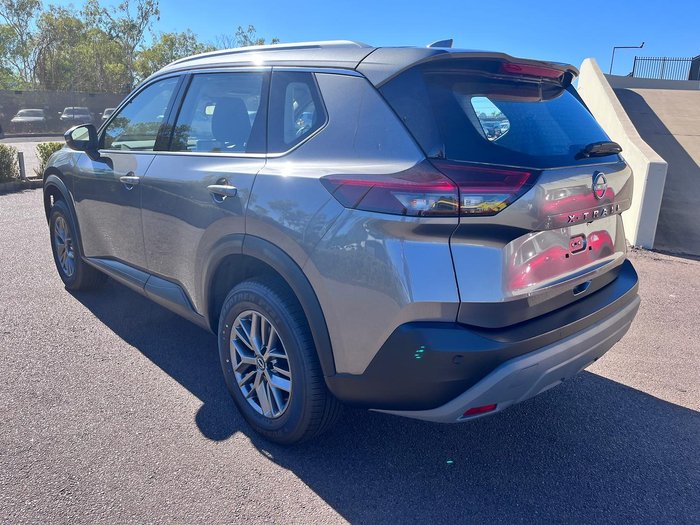 2025 Nissan X-TRAIL ST