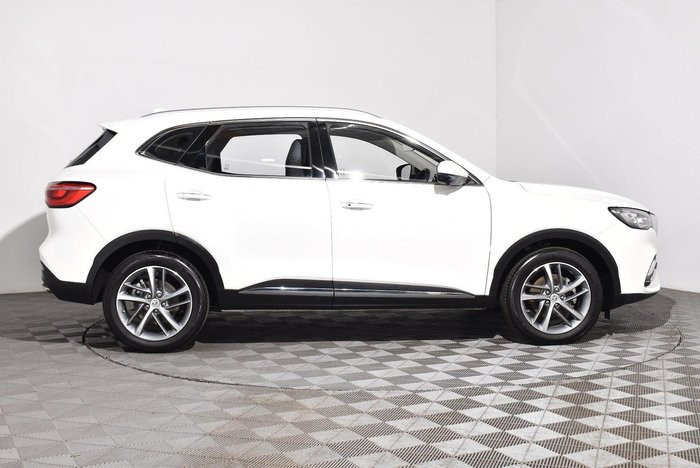 2023 MG HS Excite