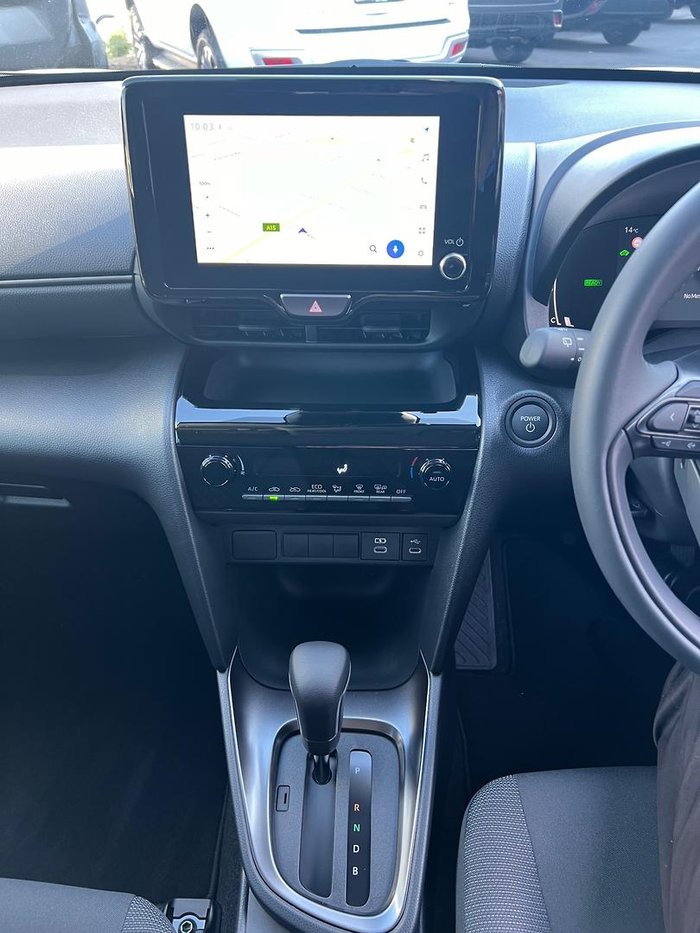 2025 Toyota Yaris Cross GXL