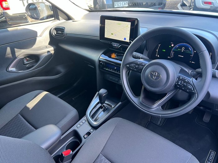 2025 Toyota Yaris Cross GXL