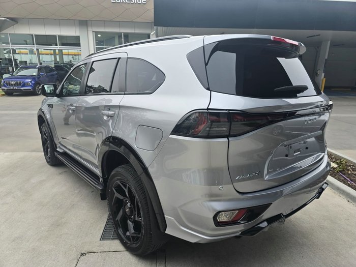 2025 Isuzu MU-X X-TERRAIN