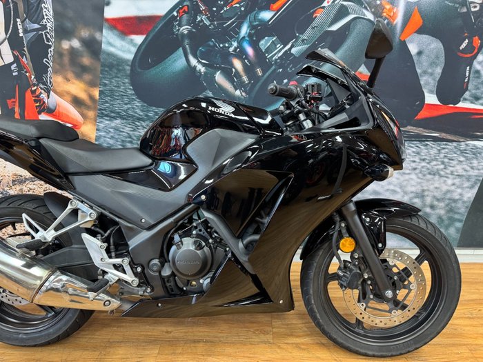 2015 Honda CBR300R BLACK