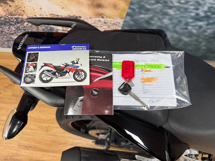 2015 Honda CBR300R BLACK