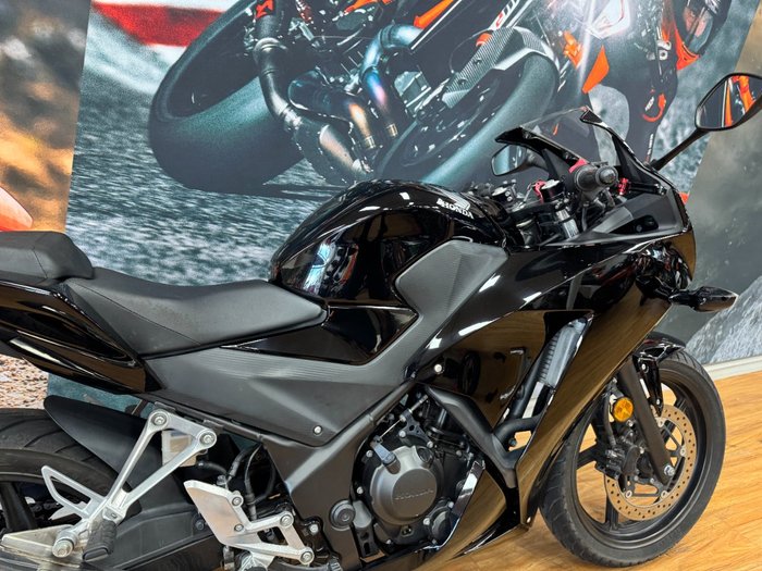 2015 Honda CBR300R BLACK