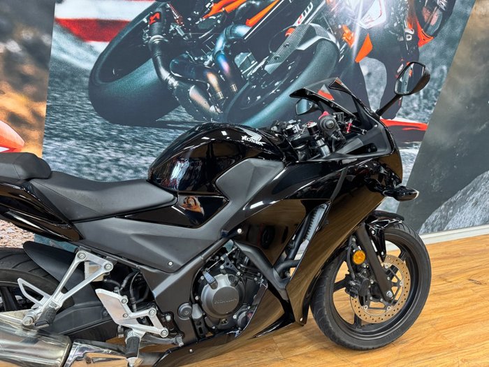 2015 Honda CBR300R BLACK