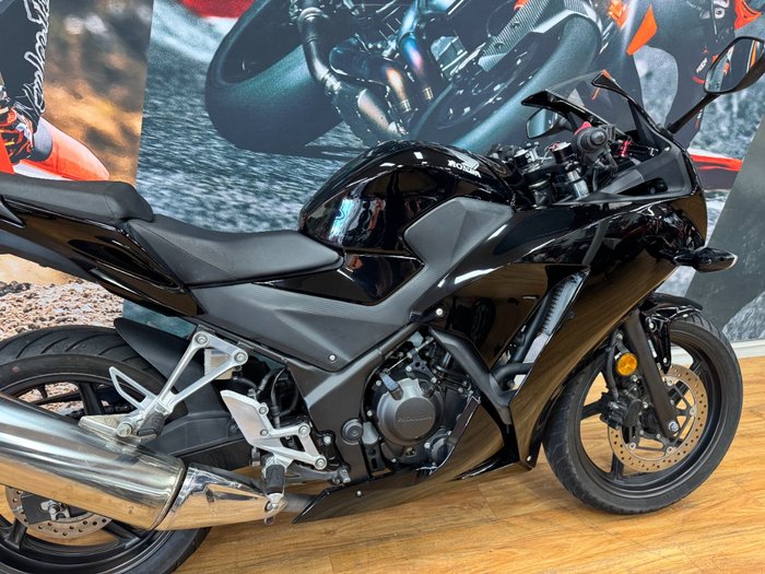 2015 Honda CBR300R BLACK