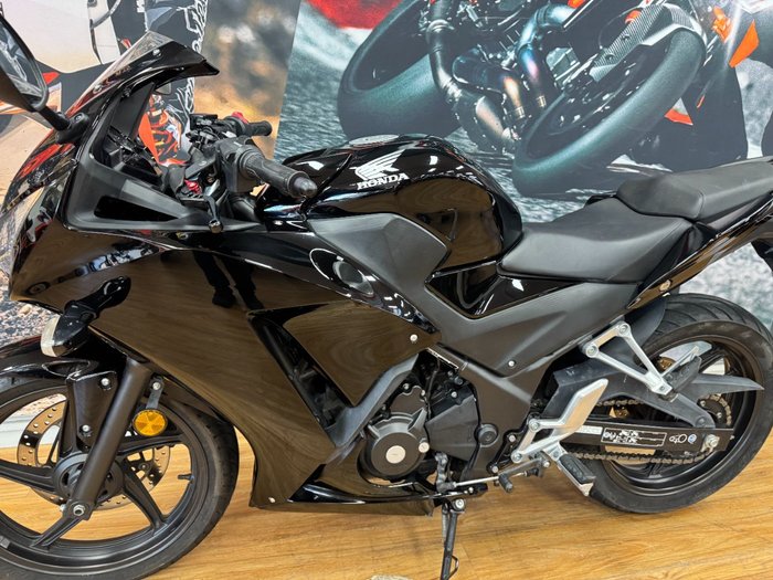2015 Honda CBR300R BLACK