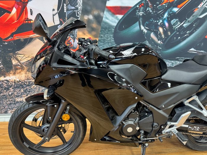 2015 Honda CBR300R BLACK