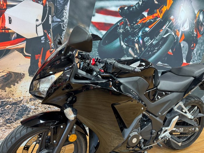 2015 Honda CBR300R BLACK