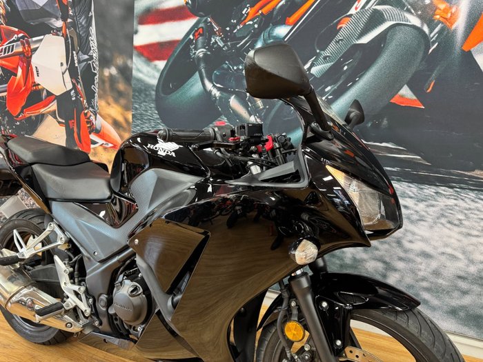 2015 Honda CBR300R BLACK