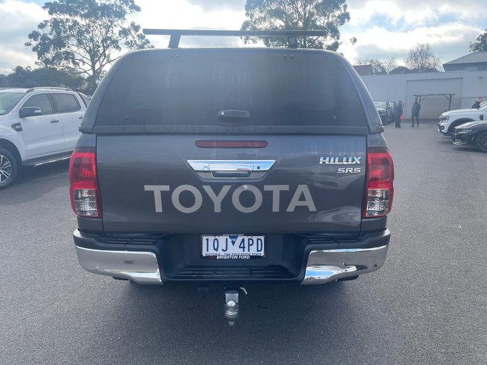 2019 Toyota Hilux SR5