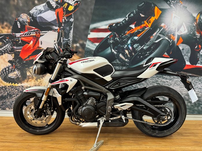2020 Triumph STREET TRIPLE S 660 LAMS CRYSTAL WHITE
