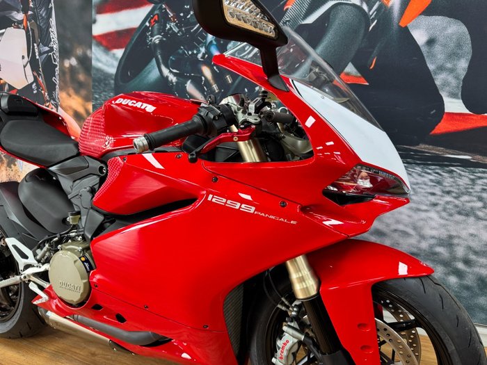 2016 DUCATI 1299 PANIGALE RED