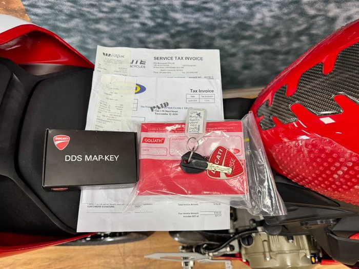 2016 DUCATI 1299 PANIGALE RED